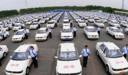 驾校学车爆料案例视频最新,揭秘驾校内部真实教学与潜规则